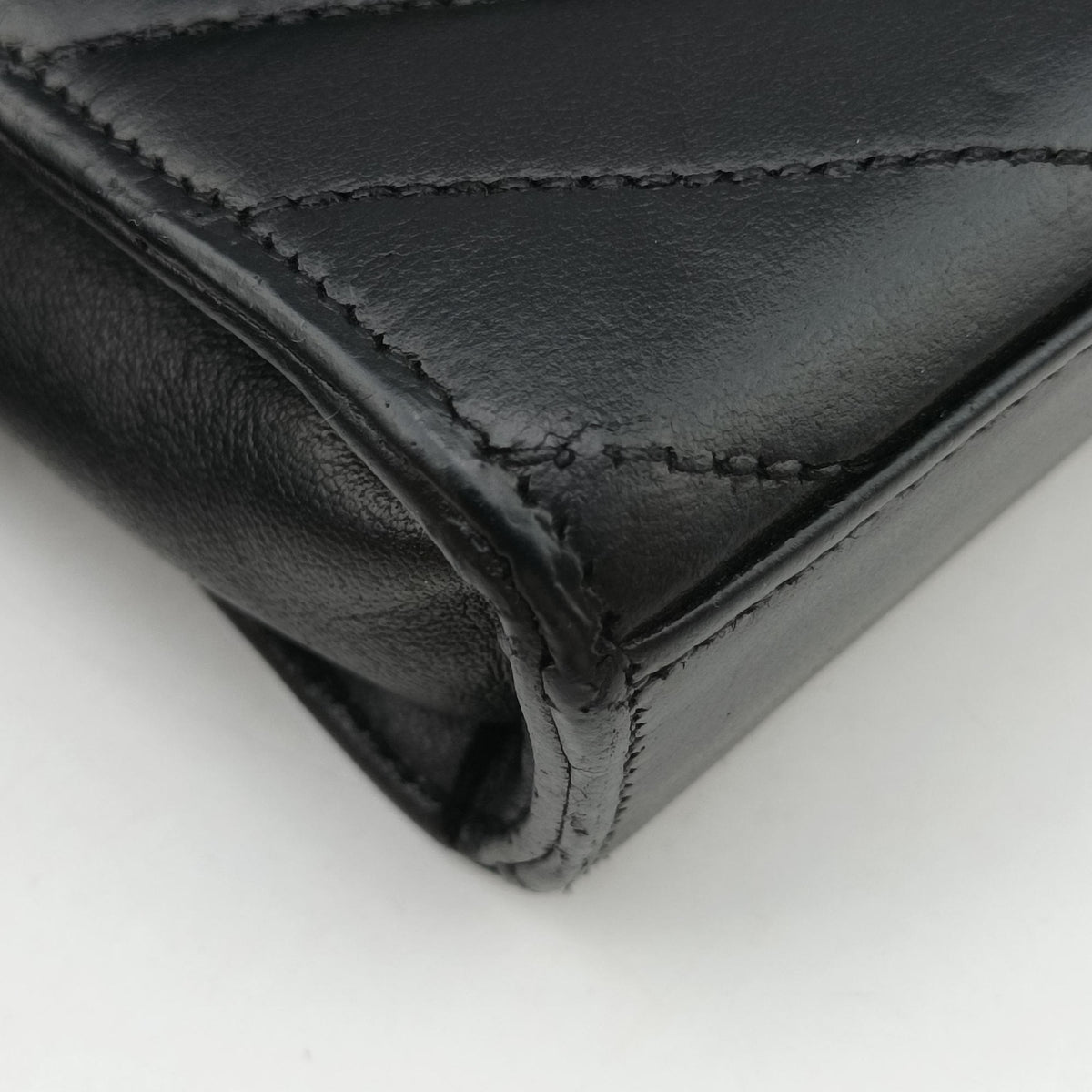 Pre-owned Yves Saint Laurent Monogram Envelope Black Leather 396909 shoulderbag | stylenewstar
