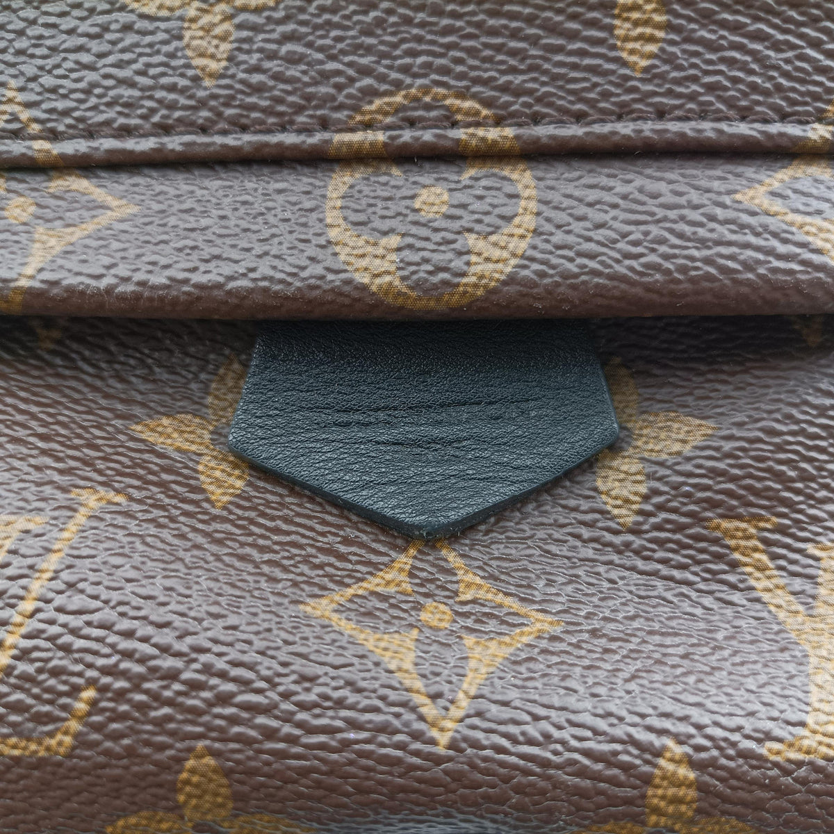 Palm Springs Backpack MINI Monogram x Noir Monogram Canvas M41562 CA3147パームスプリングス バックパック ミニ モノグラム×ノワール モノグラム キャンバス M41562 CA3147