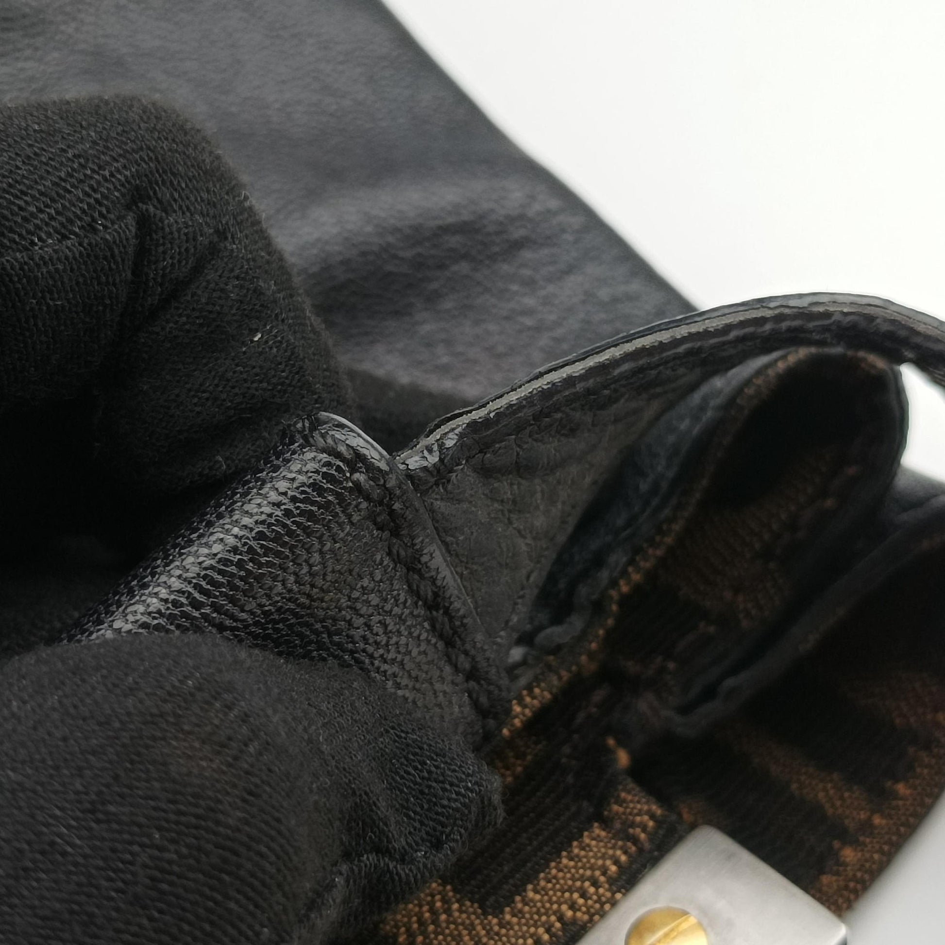 PEEKABOO Large Black Leather 8BN210 8BN210-BKK-119.2516ピーカブー ラージ ブラック レザー 8BN210 8BN210-BKK-119.2516