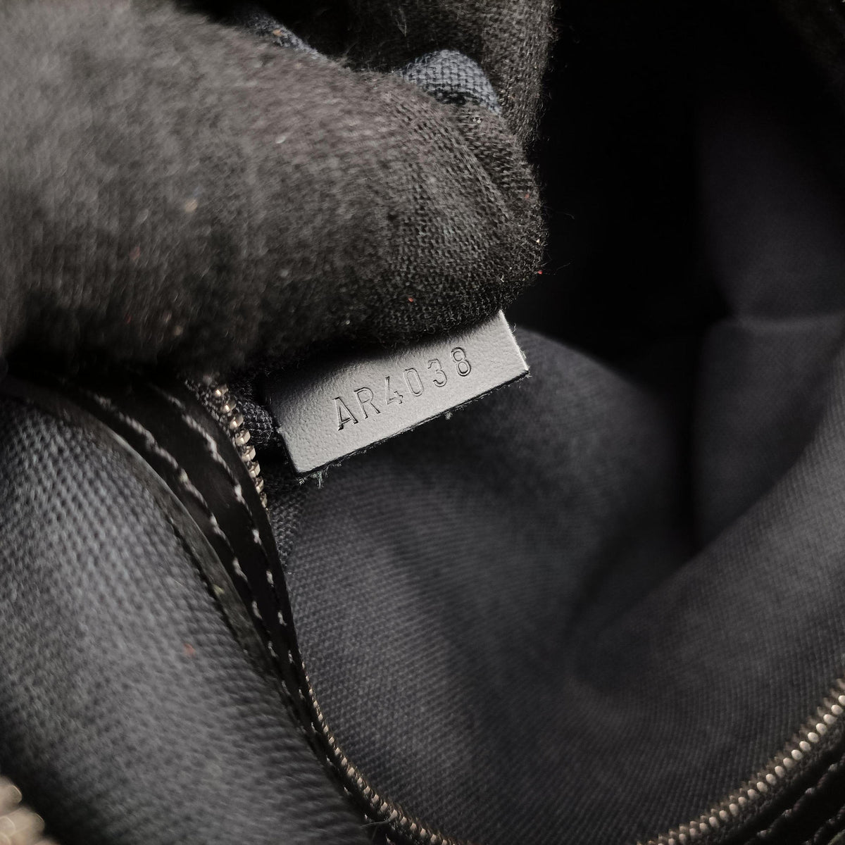 Pre-owned Louis Vuitton IEOH Noir Damier GRAPHITE N45252 shoulderbag | stylenewstar