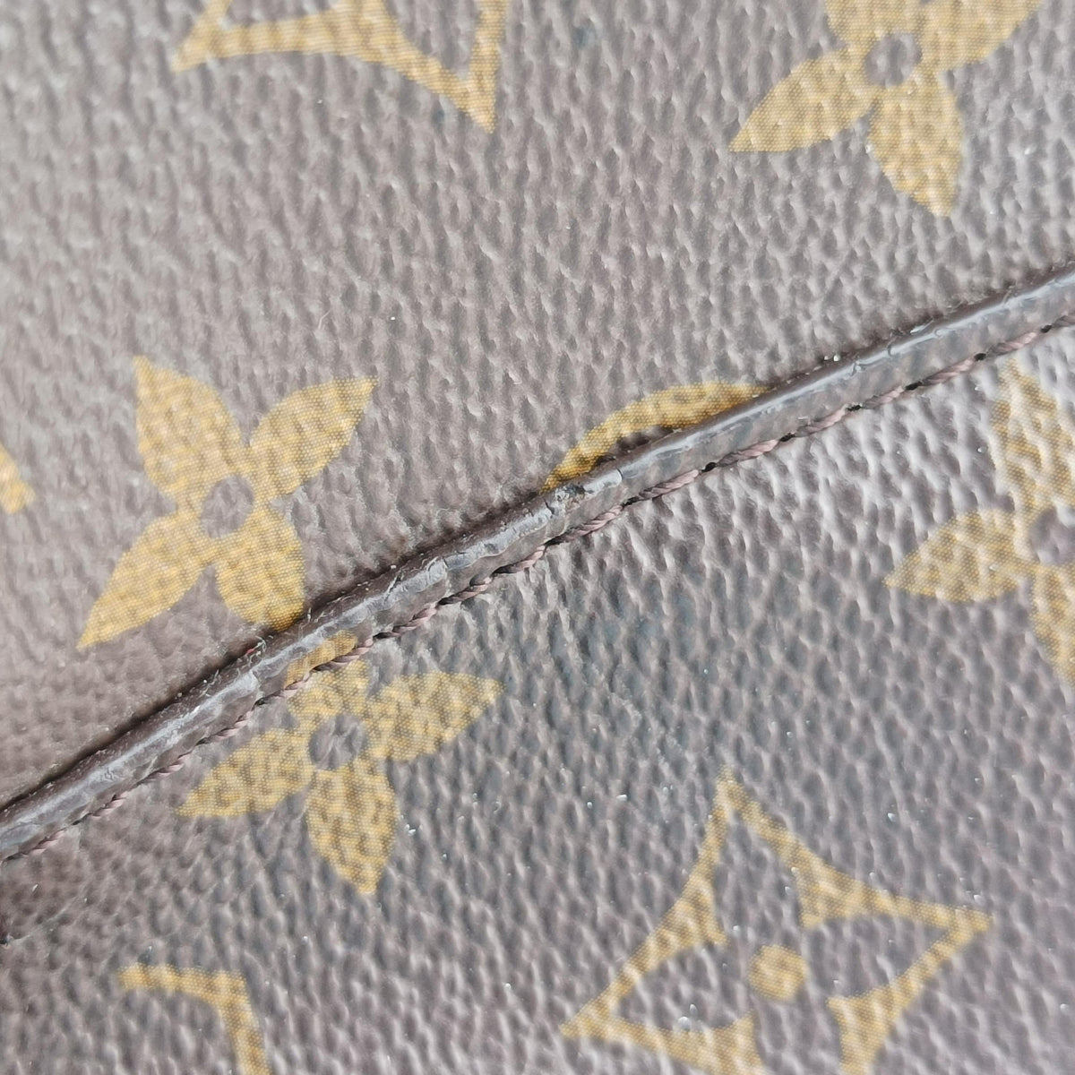Pre-owned Louis Vuitton NeoNoe BROWN×Noir Monogram Canvas M44020 shoulderbag | stylenewstar