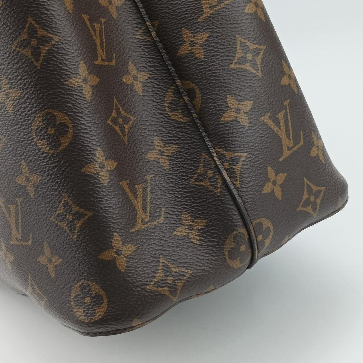 Pre-owned Louis Vuitton NeoNoe BROWN×Noir Monogram Canvas M44020 shoulderbag | stylenewstar