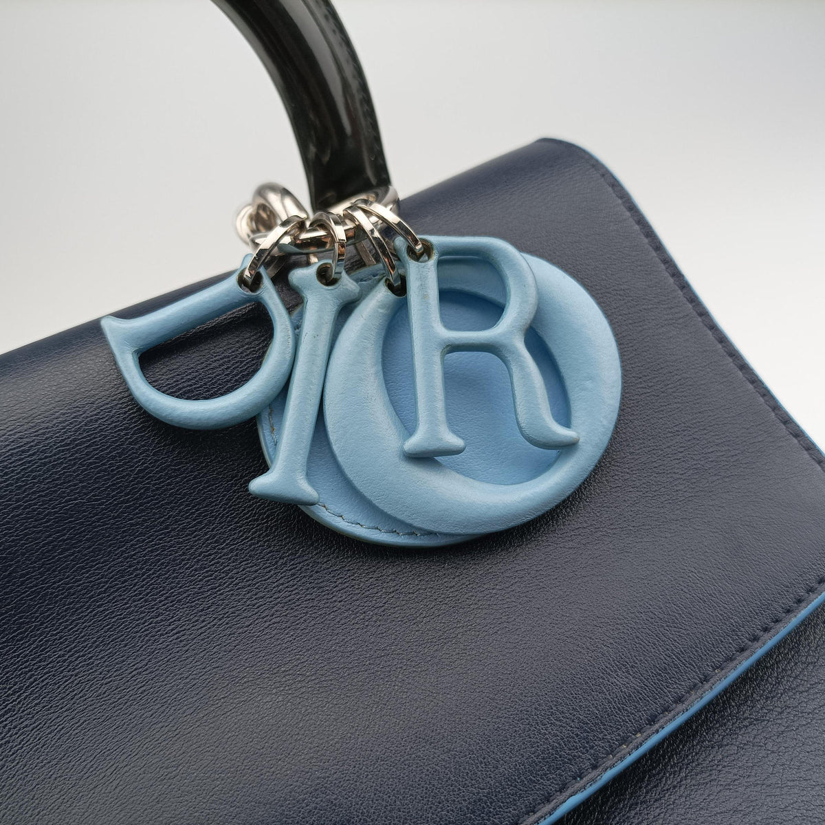 Pre-owned Christian Dior Be Dior Navy×Blue Leather  shoulderbag | stylenewstar