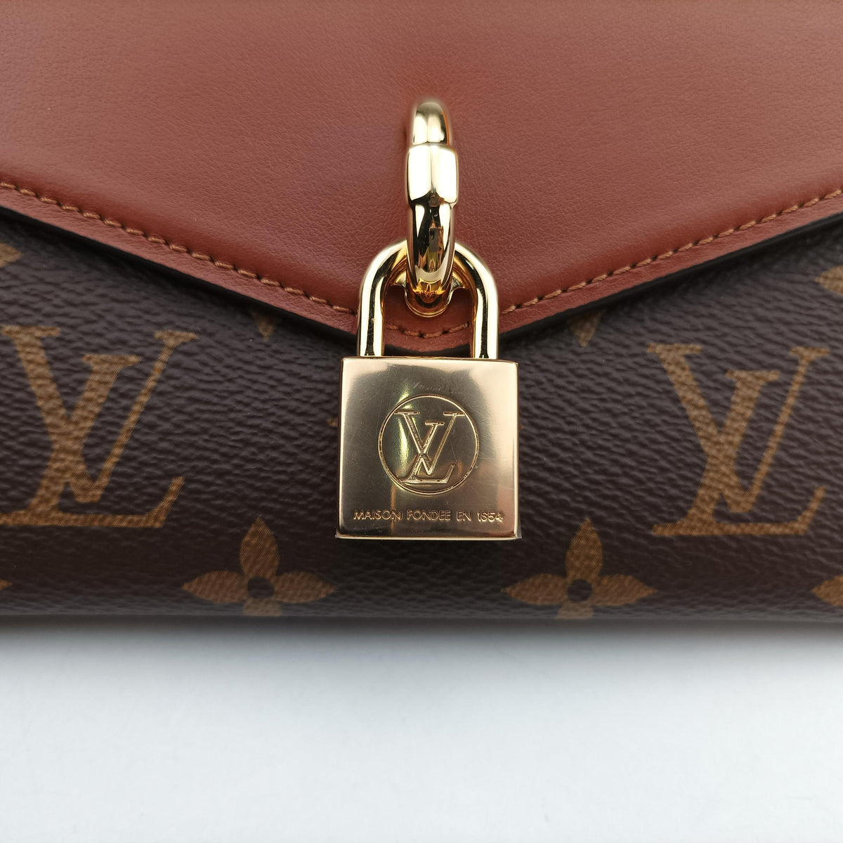 Padlock on strap Brown Monogram canvas×calf leather M80763 IC Chip パドロックオンストラップ モノグラム/ブラウン×ブラウン モノグラムキャンバス×カーフレザー M80763 ICチップ 