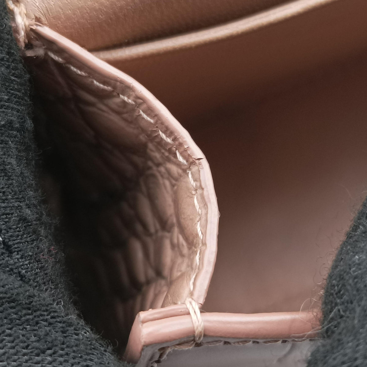 Secondhand Balenciaga Hourglass mini Beige leather  shoulderbag | stylenewstar