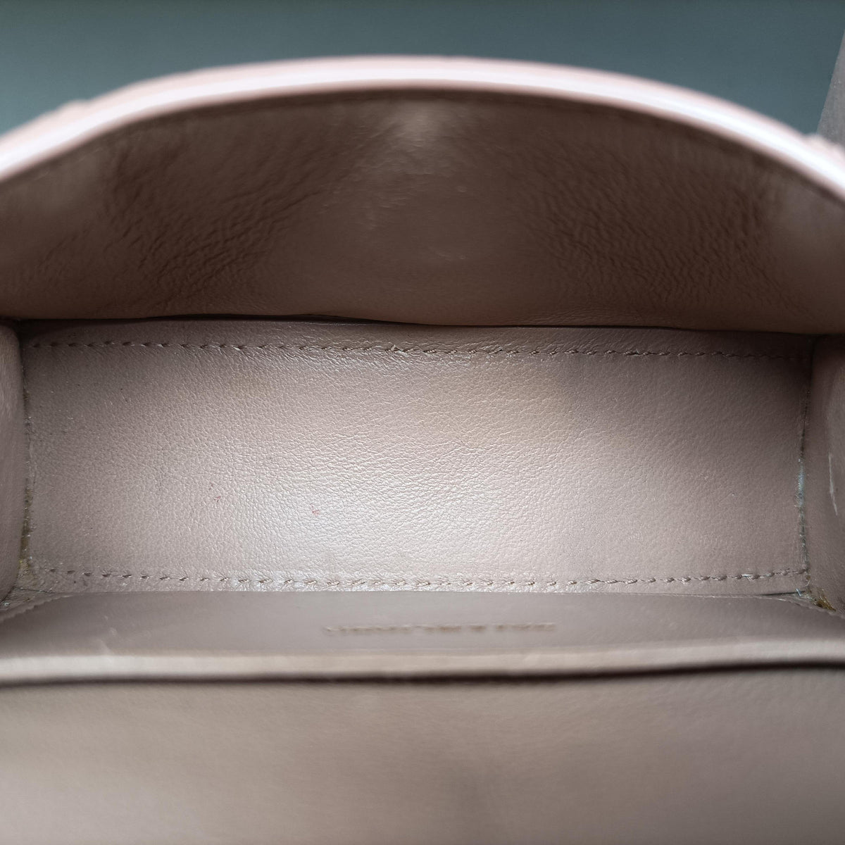 Secondhand Balenciaga Hourglass mini Beige leather  shoulderbag | stylenewstar