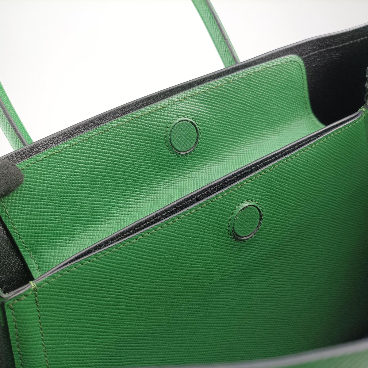 Vintage Prada Double Cuir Green SAFFIANO Leather B2756T handbag | stylenewstar