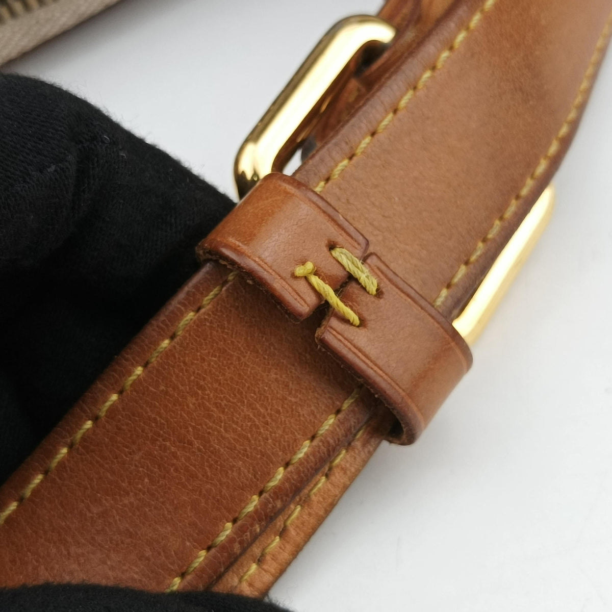 Secondhand Louis Vuitton GRETA Noir Monogram Multicolor M40196 shoulderbag | stylenewstar