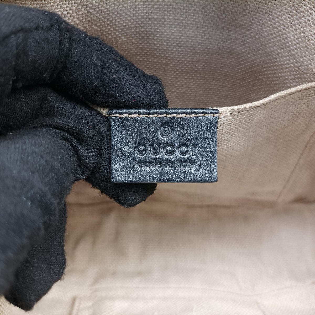 Pre-owned Gucci Bee Web Black Leather 412008 shoulderbag | stylenewstar