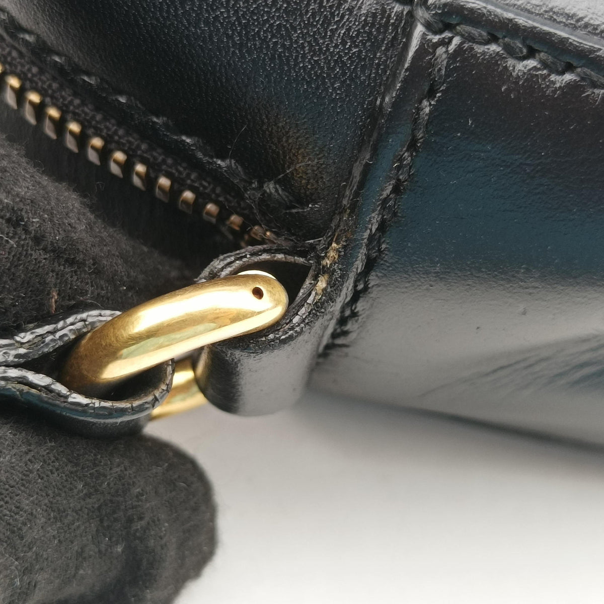 Pre-owned Gucci Bee Web Black Leather 412008 shoulderbag | stylenewstar