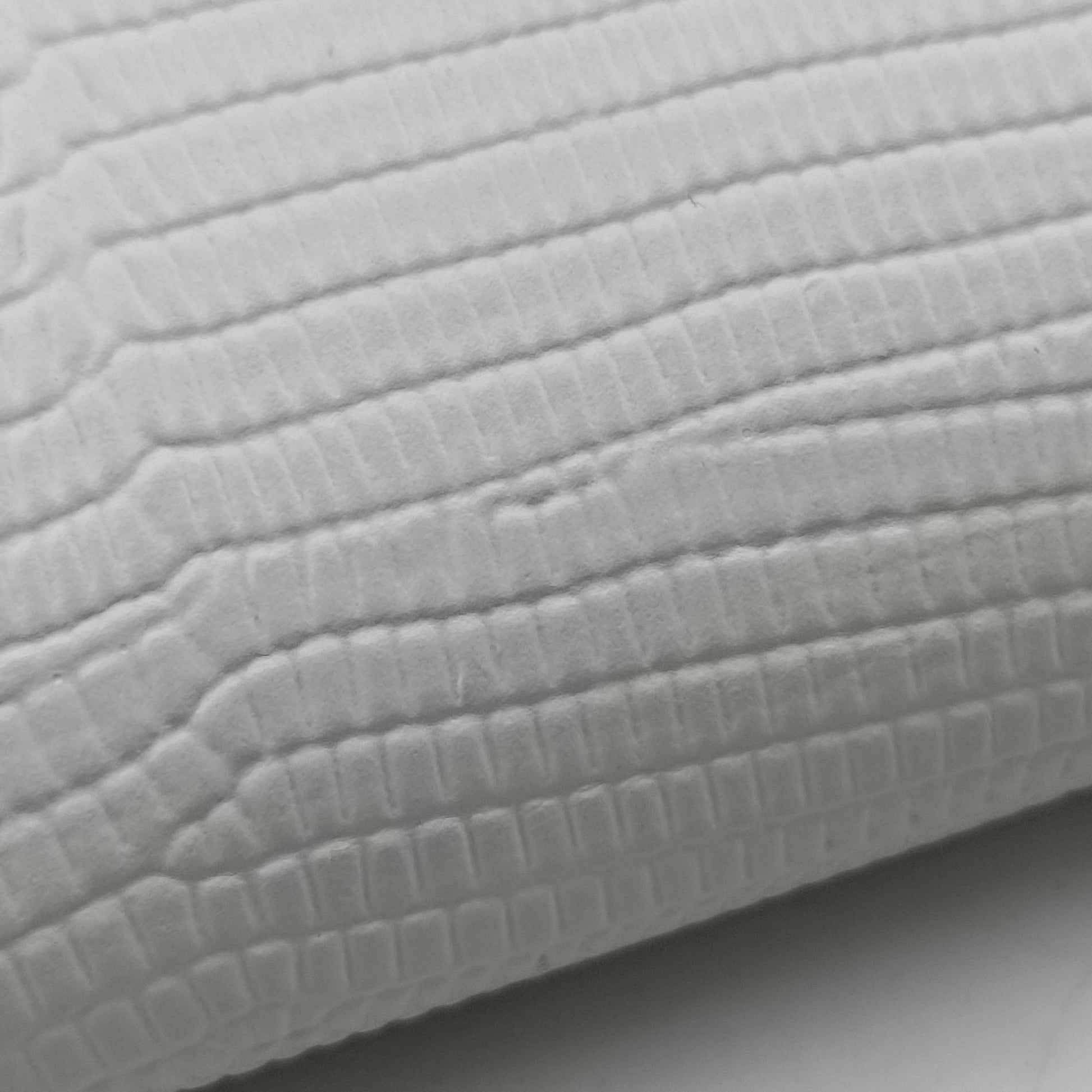 B.Logo White Leather 593615.9000.U.568148B.ロゴ ホワイト レザー 593615.9000.U.568148