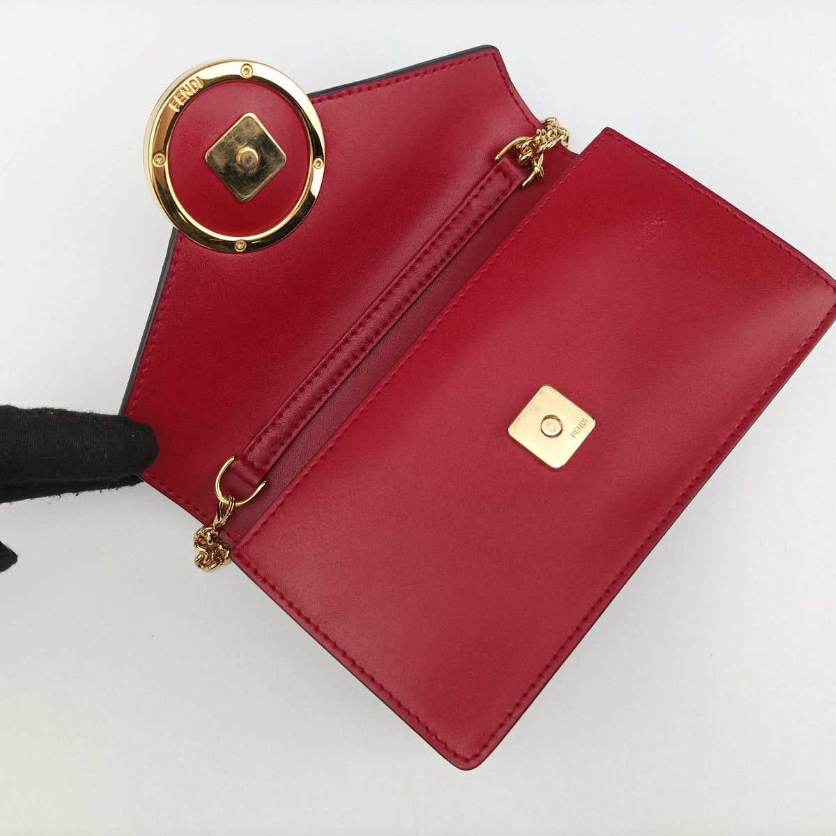 Pre-owned Fendi F is Red Leather 8BM005 shoulderbag | stylenewstar