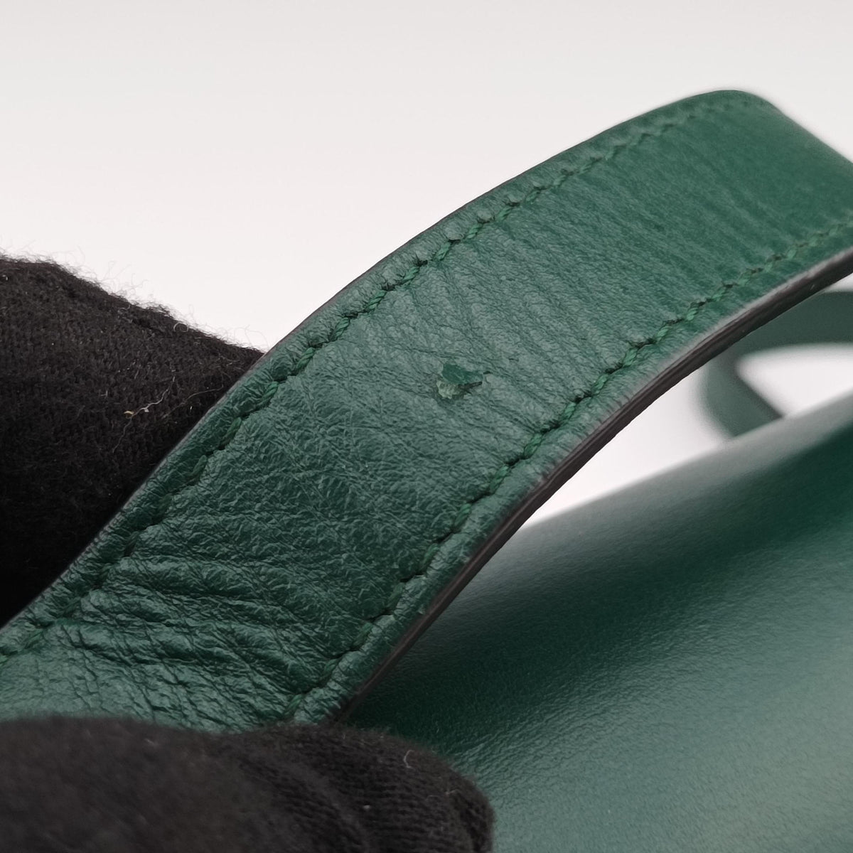 Pre-owned Gucci ZUMI Green Leather 576388 shoulderbag | stylenewstar