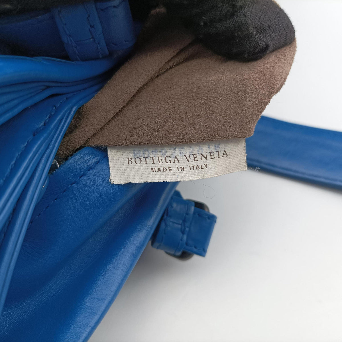 Roma Intrecciato Blue lambskin B04638597Rローマ イントレチャート ブルー ラムスキン B04638597R