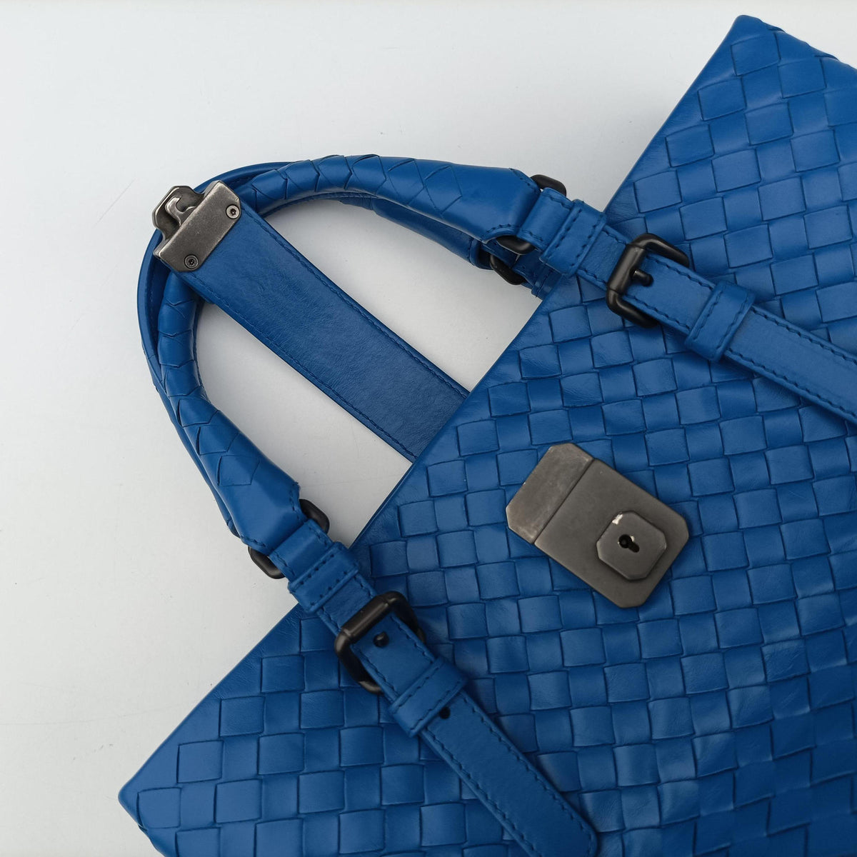 Roma Intrecciato Blue lambskin B04638597Rローマ イントレチャート ブルー ラムスキン B04638597R