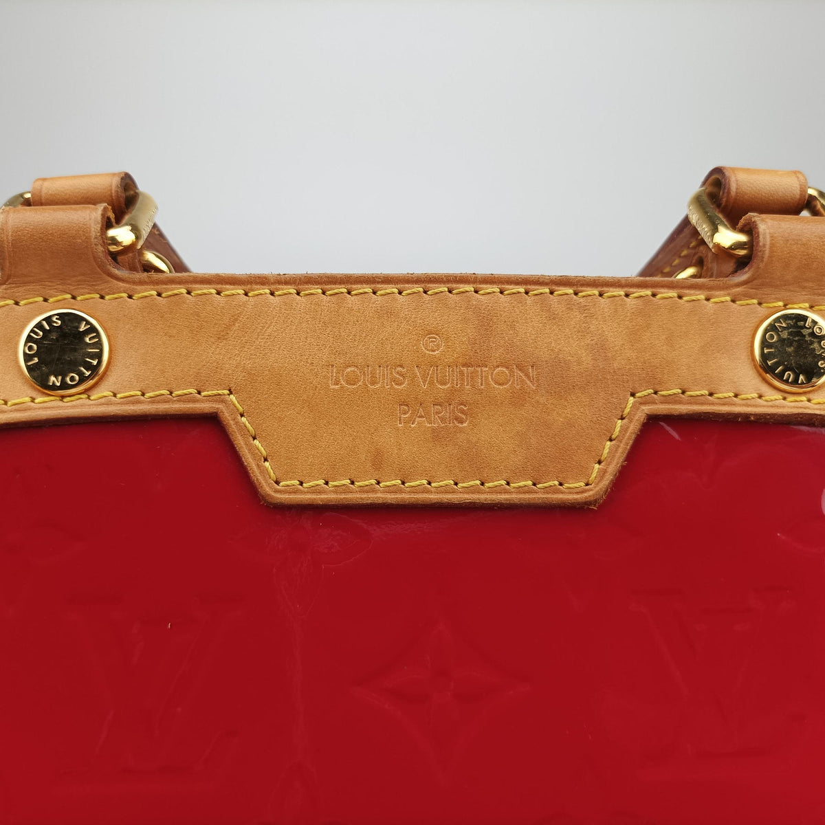 Pre-owned Louis Vuitton Brea MM ROSE INDIEN Vernis M91798 shoulderbag | stylenewstar