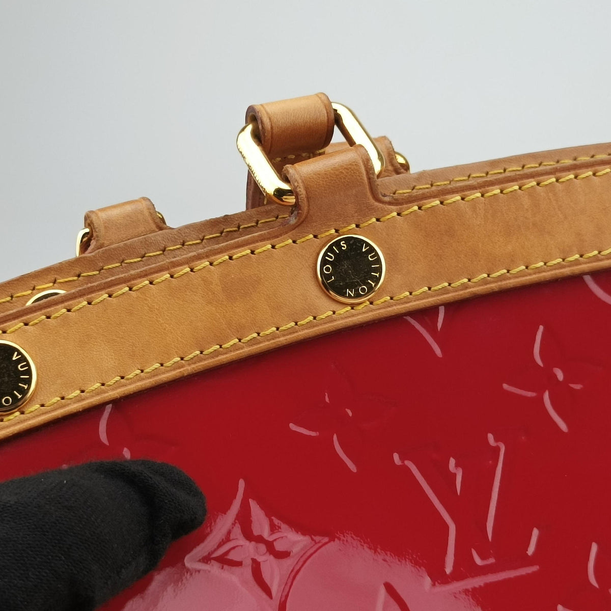 Pre-owned Louis Vuitton Brea MM ROSE INDIEN Vernis M91798 shoulderbag | stylenewstar