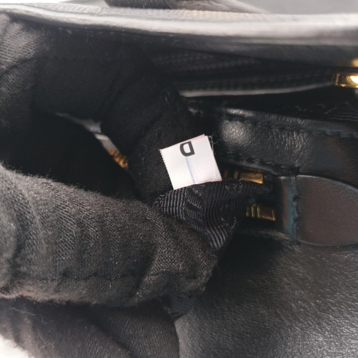 Pre-owned Prada Monochrome Black SAFFIANO Leather 1BA113 shoulderbag | stylenewstar