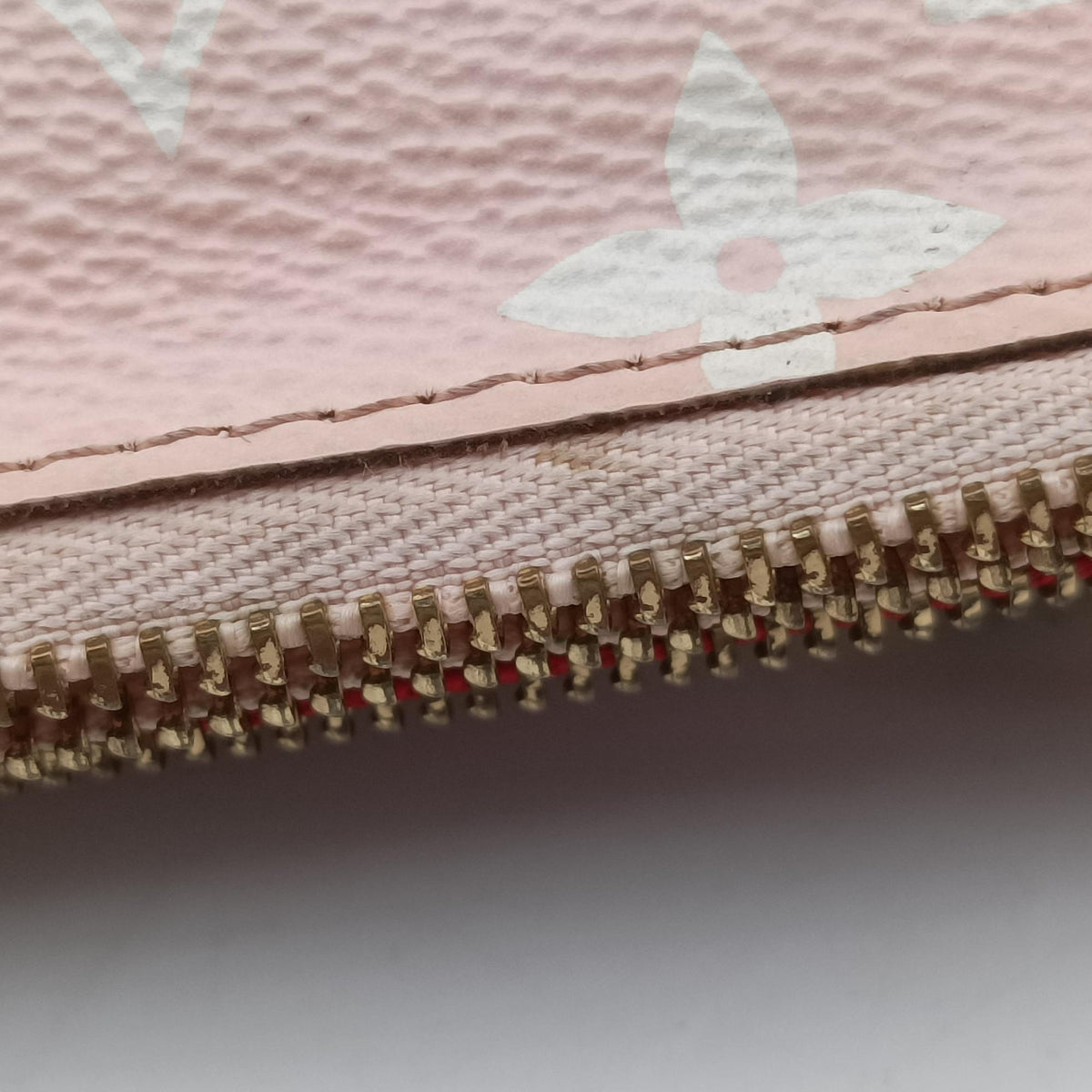 Pre-owned Louis Vuitton Pochette Double Zip ROUGE Monogram Giant M67561 shoulderbag | stylenewstar