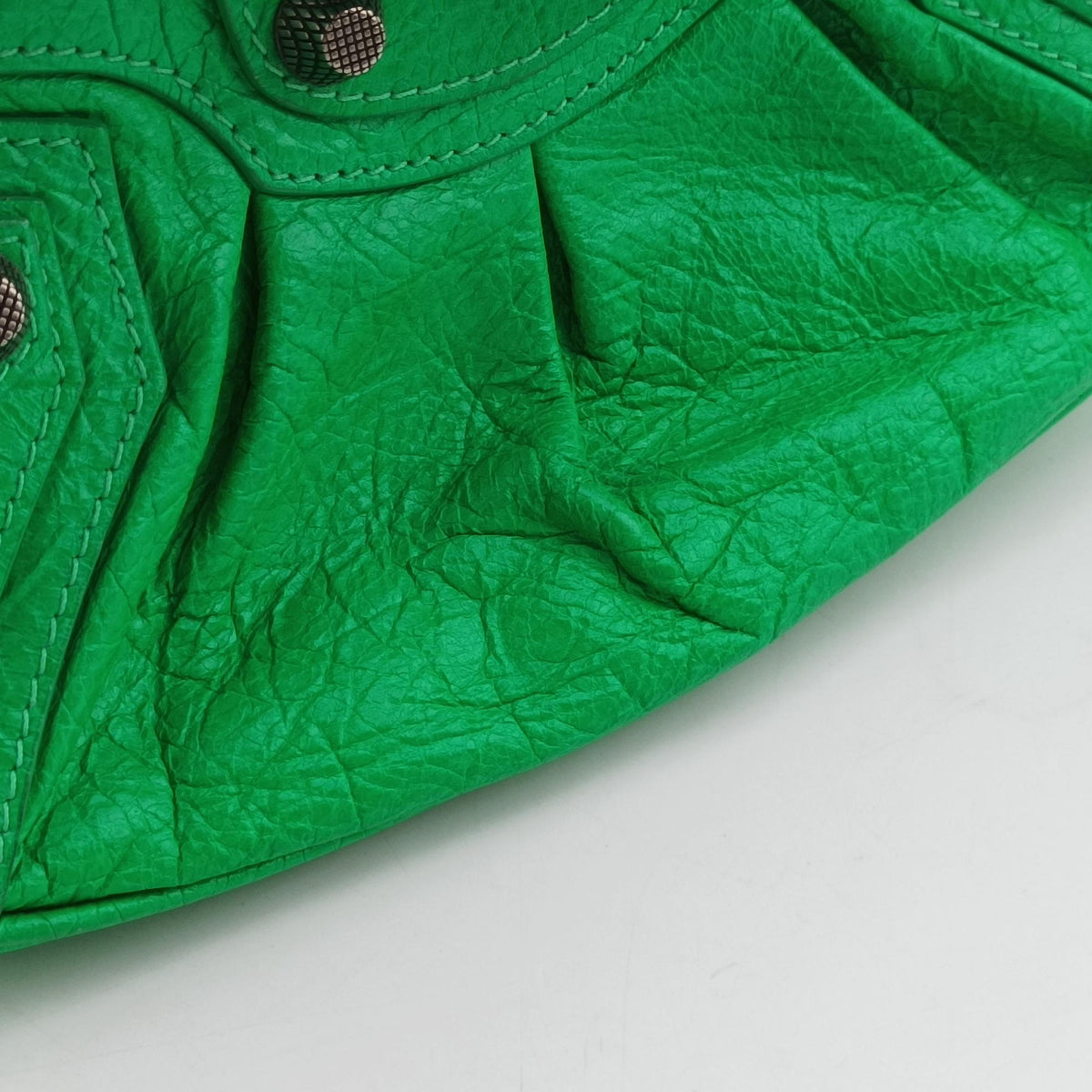 Pre-owned Balenciaga Le Cagole Green Leather  shoulderbag | stylenewstar