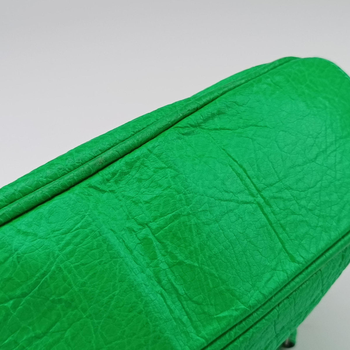 Pre-owned Balenciaga Le Cagole Green Leather  shoulderbag | stylenewstar