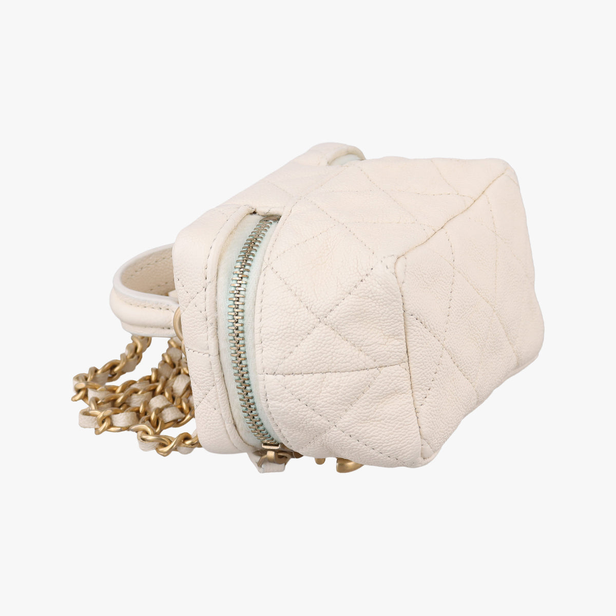 Micro Vanity Case White caviar skin AP2194 31208948マトラッセ ミニバニティ ジップアラウンド ホワイト キャビアスキン AP2194 31208948