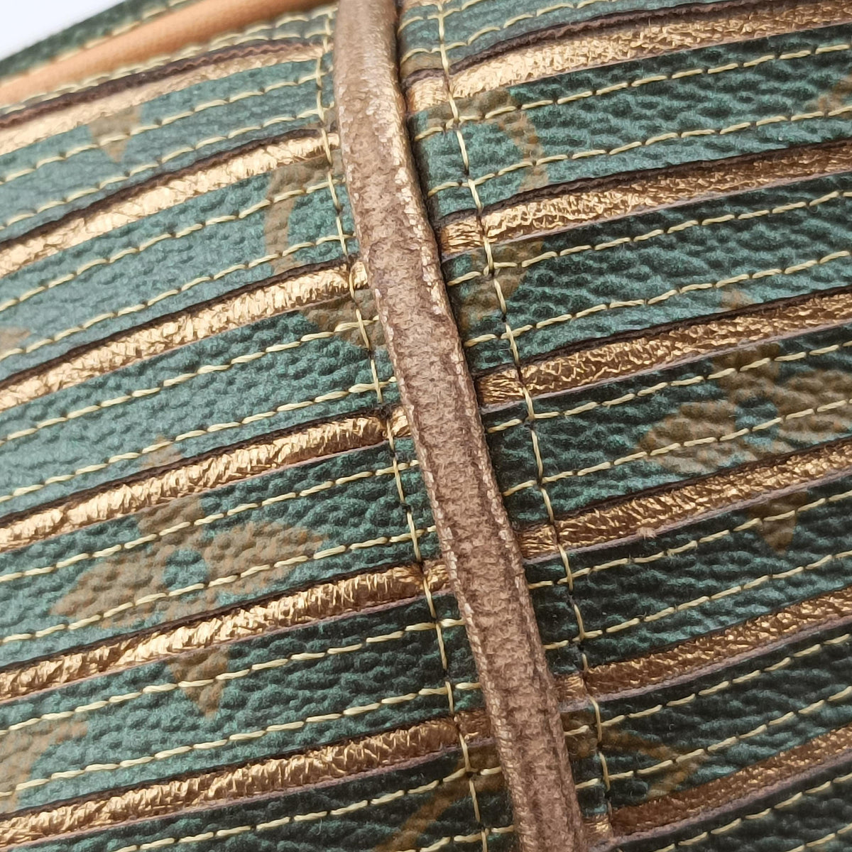 Secondhand Louis Vuitton Neo Khaki×Green Monogram Eden M40356 shoulderbag | stylenewstar