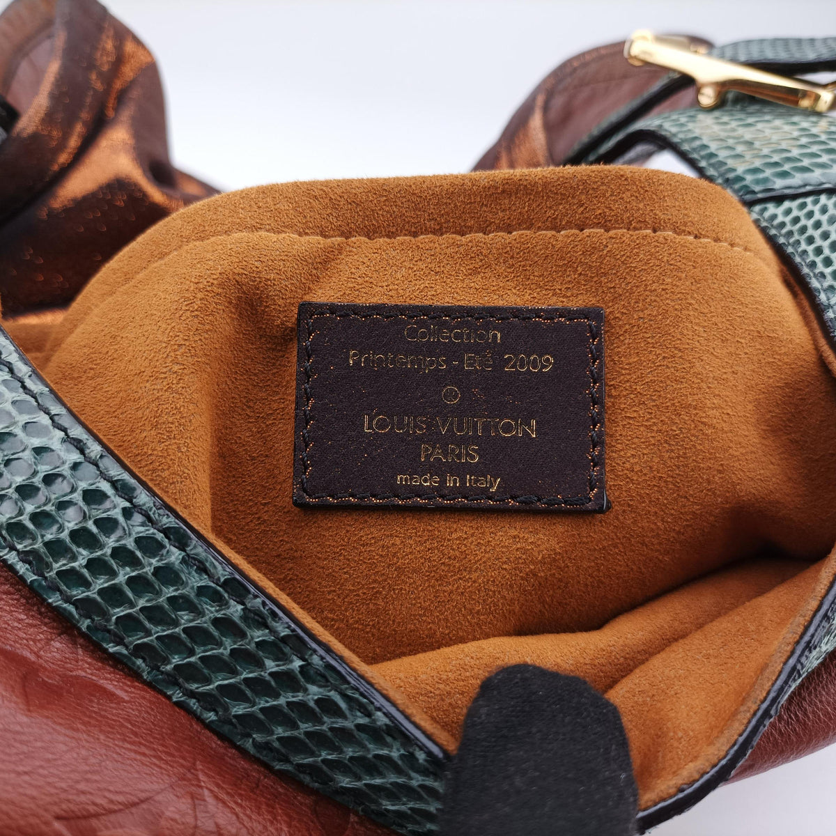 Secondhand Louis Vuitton Kalahari GM Brown Monogram Epice ×Python M97002 shoulderbag | stylenewstar