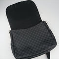 Pre-owned Louis Vuitton DANIEL GM Noir Damier GRAPHITE N58033 crossbodybag | stylenewstar