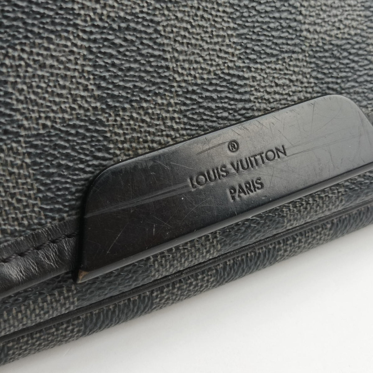 Pre-owned Louis Vuitton DANIEL GM Noir Damier GRAPHITE N58033 crossbodybag | stylenewstar