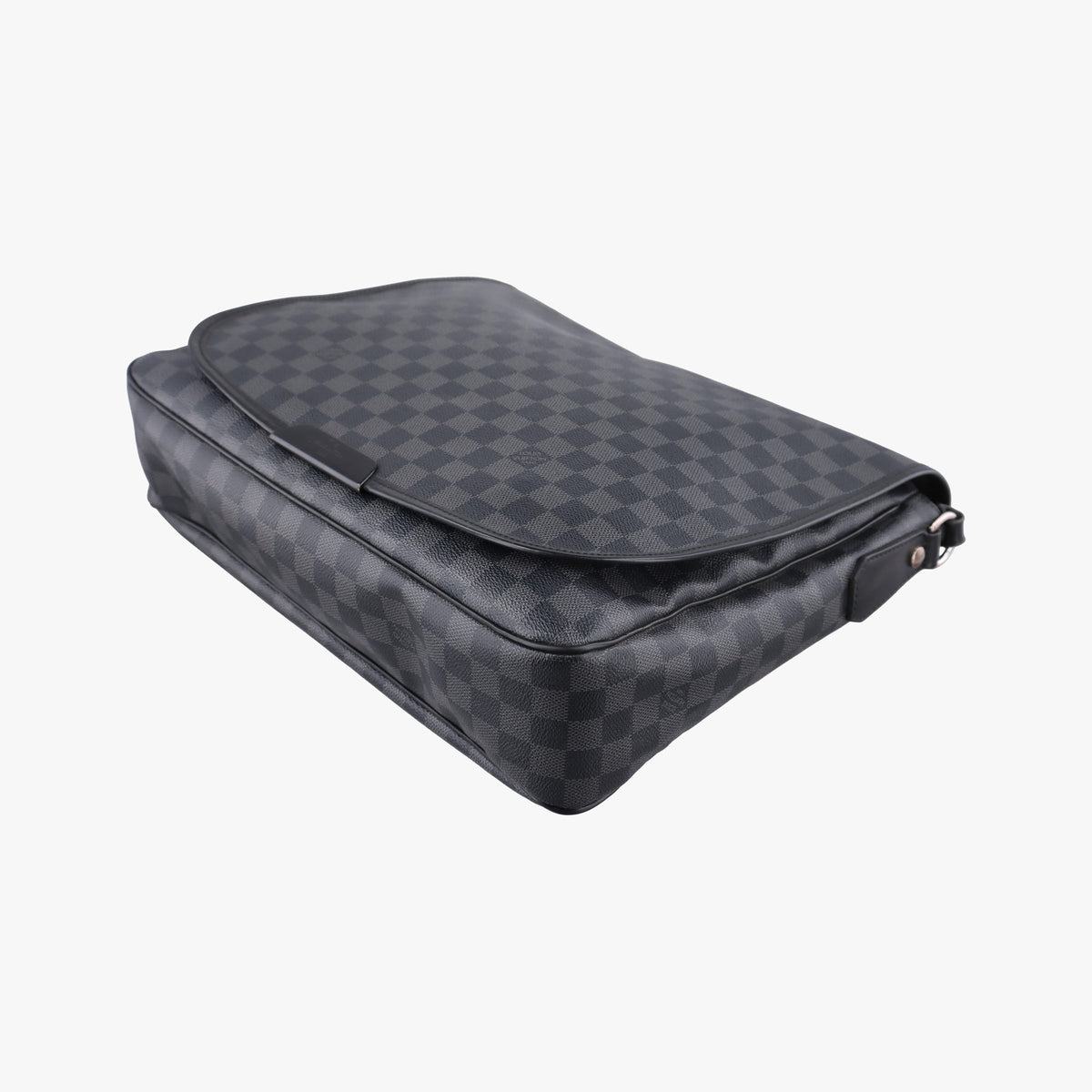 Pre-owned Louis Vuitton DANIEL GM Noir Damier GRAPHITE N58033 crossbodybag | stylenewstar