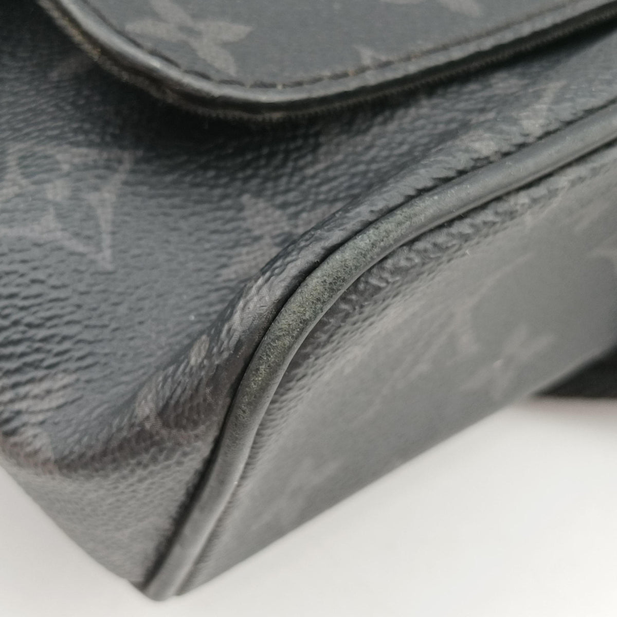 District MM Noir Monogram Eclipse M44001 GI1167ディストリクト MM ノワール モノグラムエクリプス M44001 GI1167