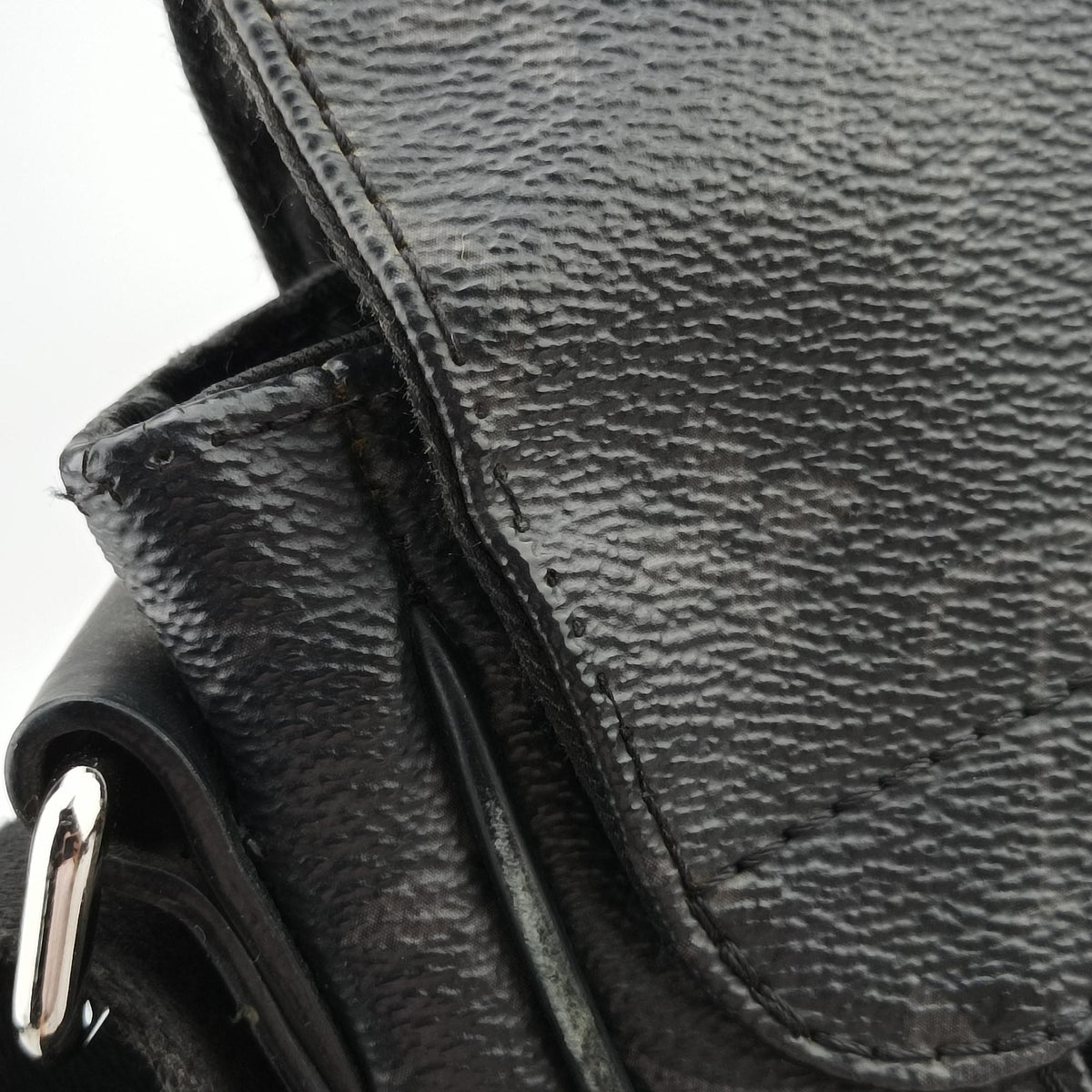 District MM Noir Monogram Eclipse M44001 GI1167ディストリクト MM ノワール モノグラムエクリプス M44001 GI1167