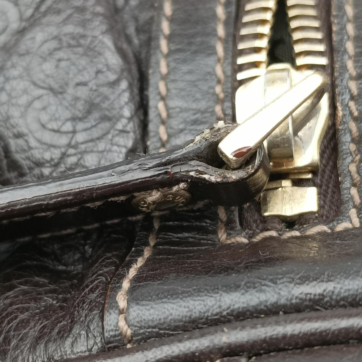 Pre-owned Gucci Guccissima Messenger Brown leather 201448 shoulderbag | stylenewstar