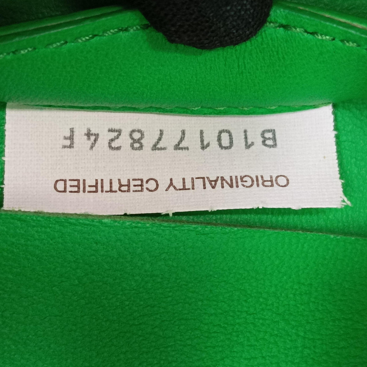 Pre-owned Bottega Veneta THE ARCO Tote Medium Green lambskin  handbag | stylenewstar
