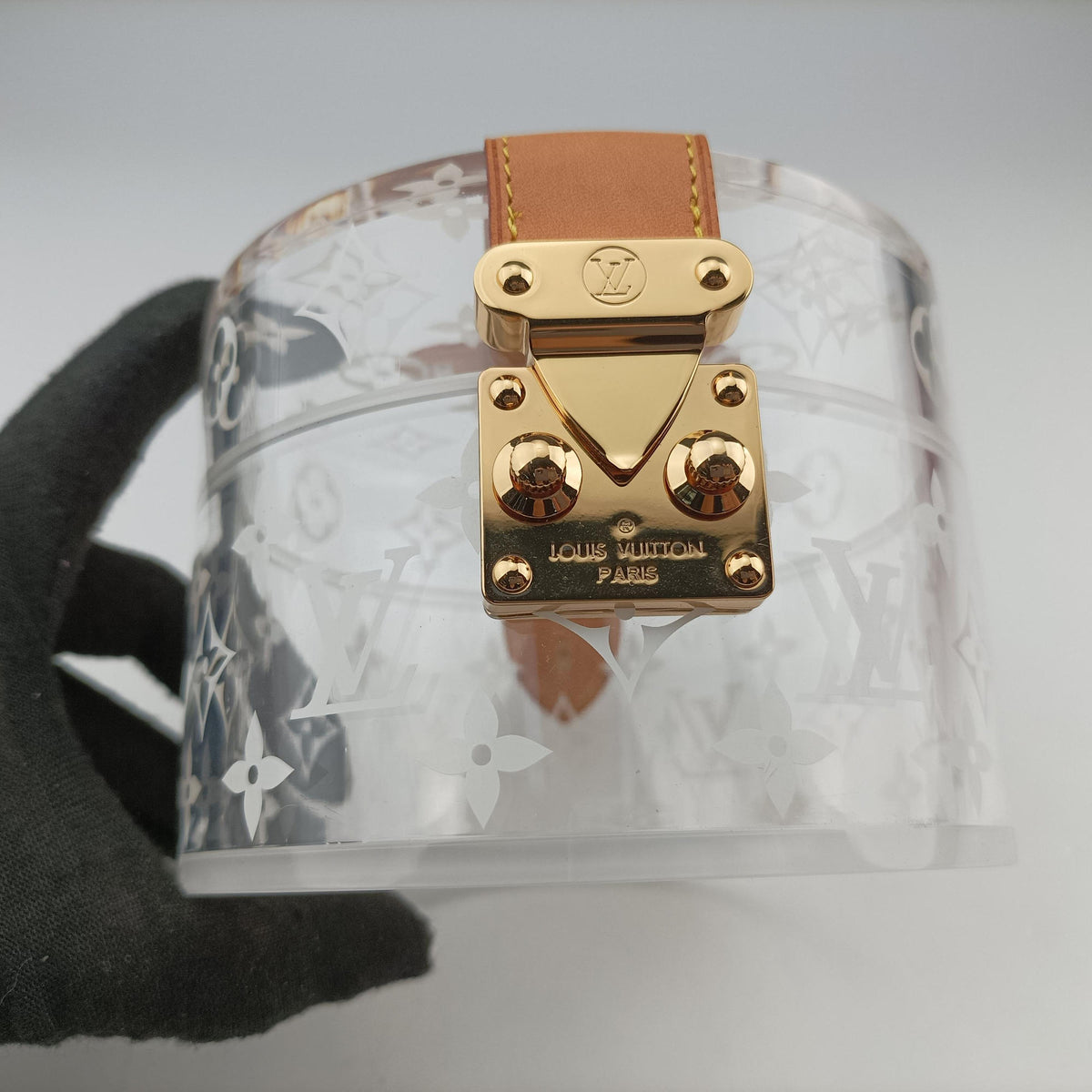 Pre-owned Louis Vuitton Box Scott Transparent Monogram Plexiglass  clutchbag | stylenewstar