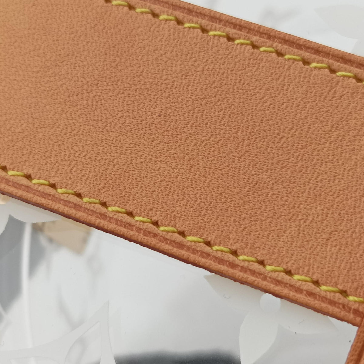 Pre-owned Louis Vuitton Box Scott Transparent Monogram Plexiglass  clutchbag | stylenewstar