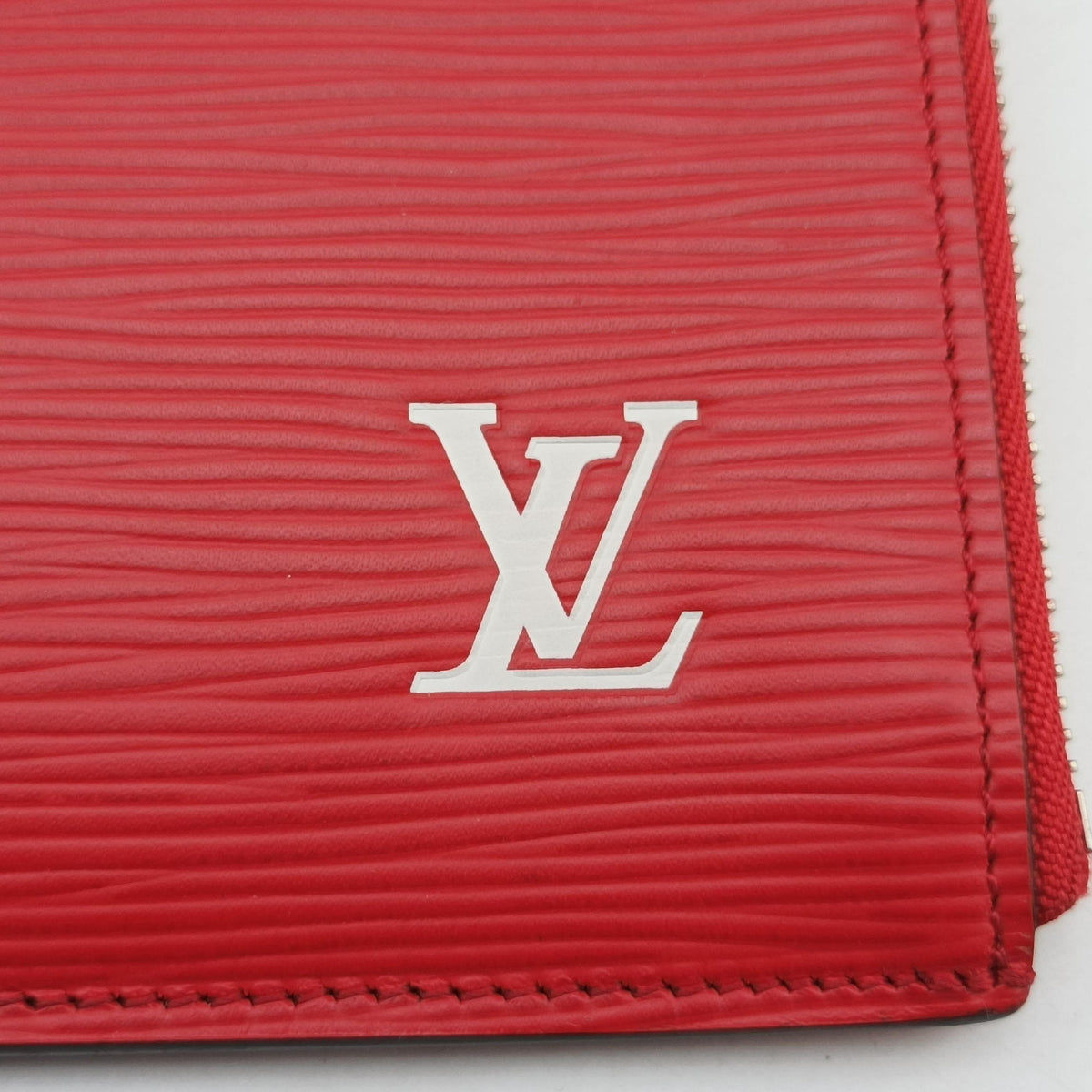 Vintage Louis Vuitton Pochette Jour GM Supreme Collaboration ROUGE×white epi M67722 clutchbag | stylenewstar