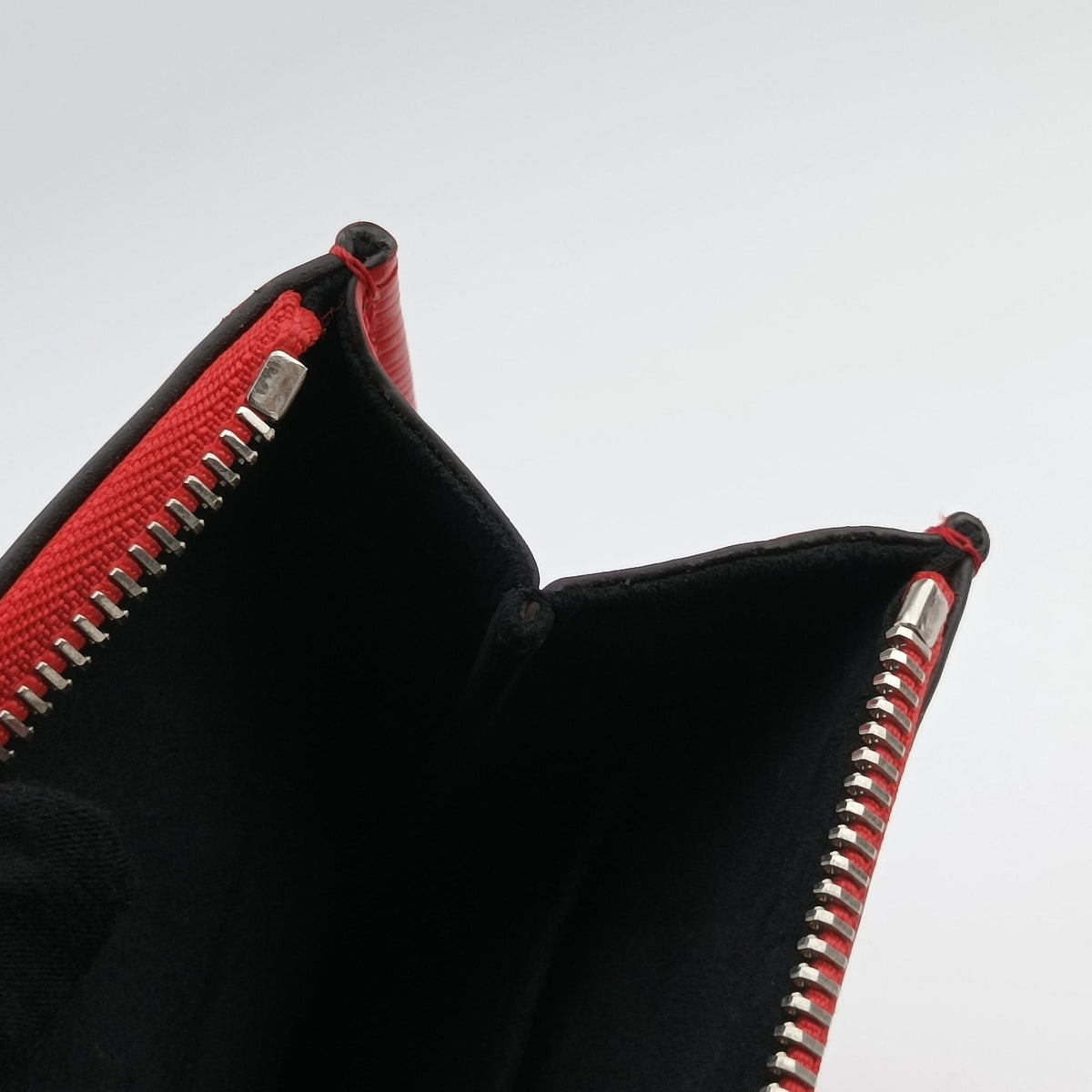 Vintage Louis Vuitton Pochette Jour GM Supreme Collaboration ROUGE×white epi M67722 clutchbag | stylenewstar