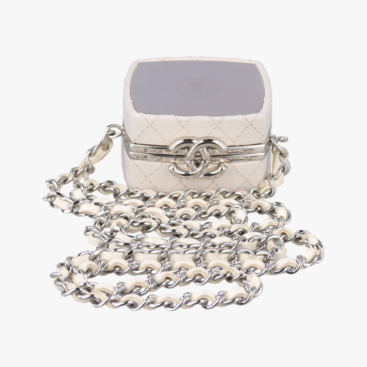 Vintage Chanel Make up box White Leather AP2425 shoulderbag | stylenewstar