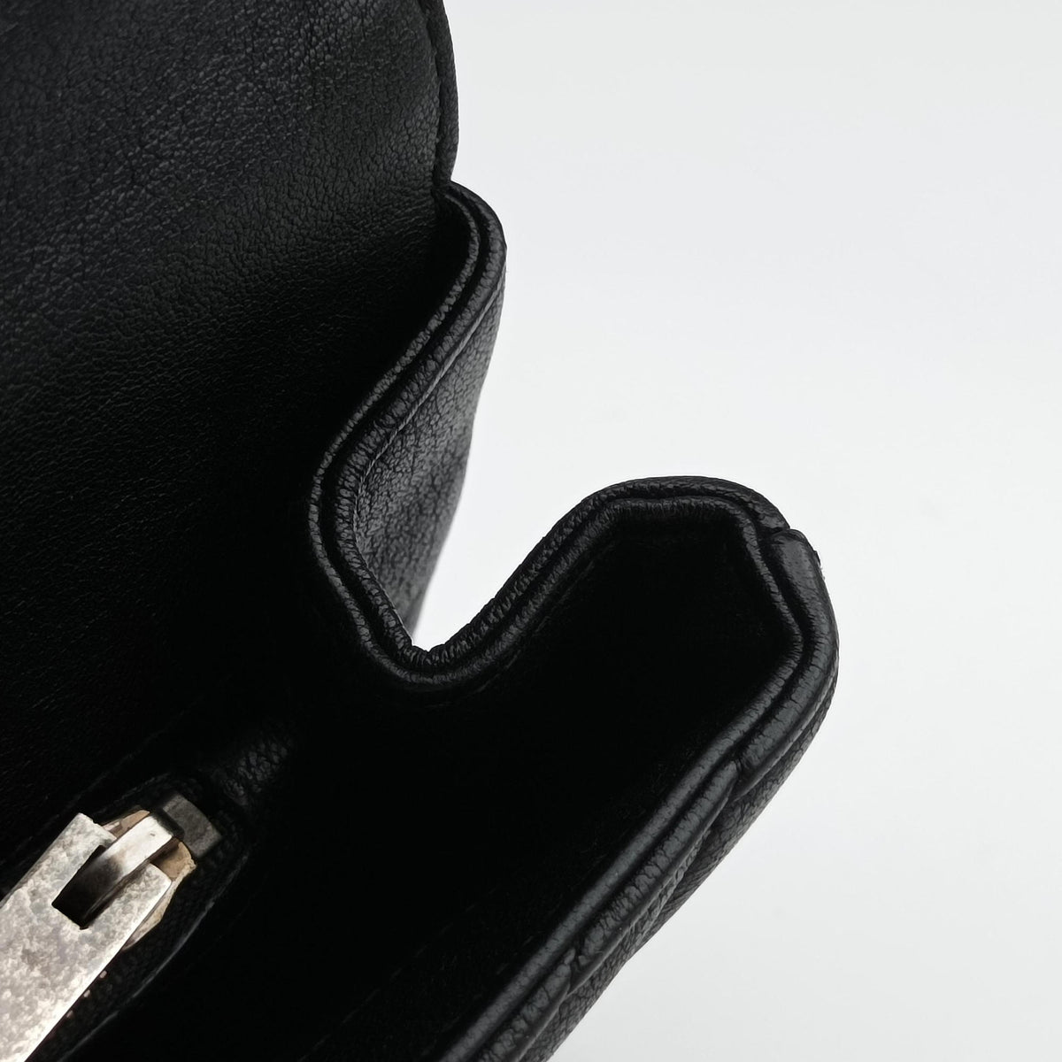COLLEGE Black Leather 428056 GUE428056.0717カレッジ ブラック レザー 428056 GUE428056.0717