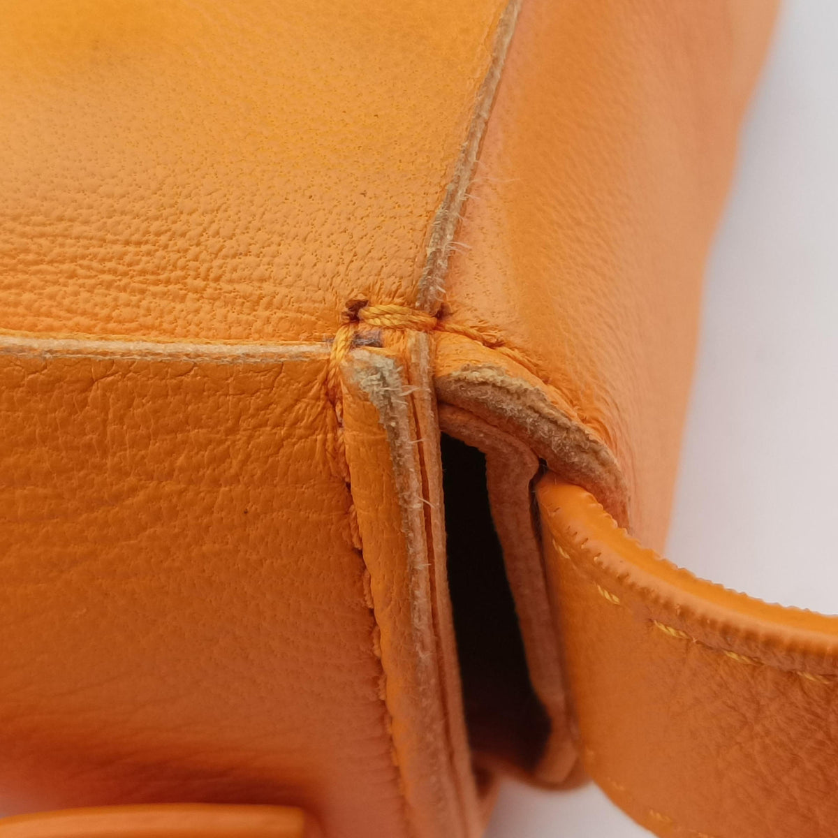 Pre-owned Bottega Veneta candy cassette Orange lambskin  shoulderbag | stylenewstar
