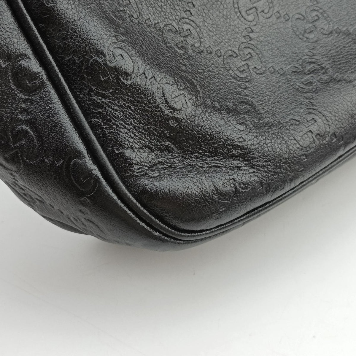 Pre-owned Gucci Guccissima Messenger Black Leather 201448 shoulderbag | stylenewstar