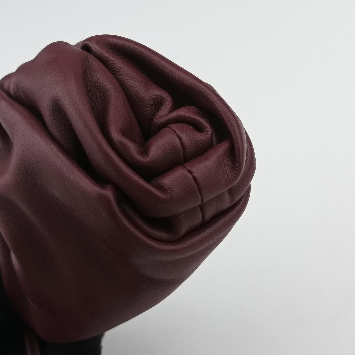 Pre-owned Bottega Veneta The Porch Burgundy lambskin  handbag | stylenewstar