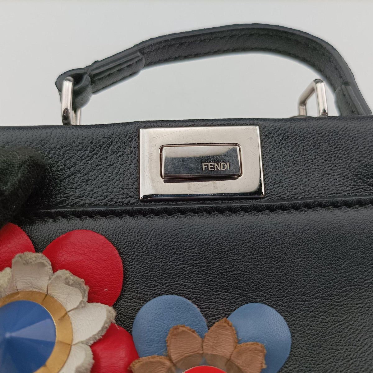Micro Peekaboo Black×multi Leather 8M0355 8M0355-87M-169-3355マイクロピーカブー ブラック×マルチ レザー 8M0355 8M0355-87M-169-3355