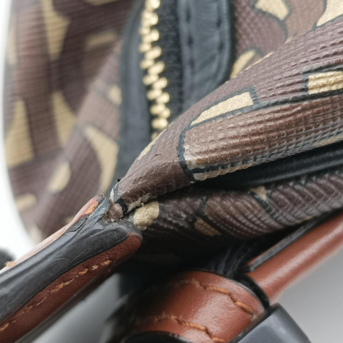 Monogram Stripe Brown×Multicolour PVC coated canvas x leather ITSAMSRL3335CAMモノグラムストライプ ブラウン×マルチカラー PVCコーティングキャンバス×レザー ITSAMSRL3335CAM