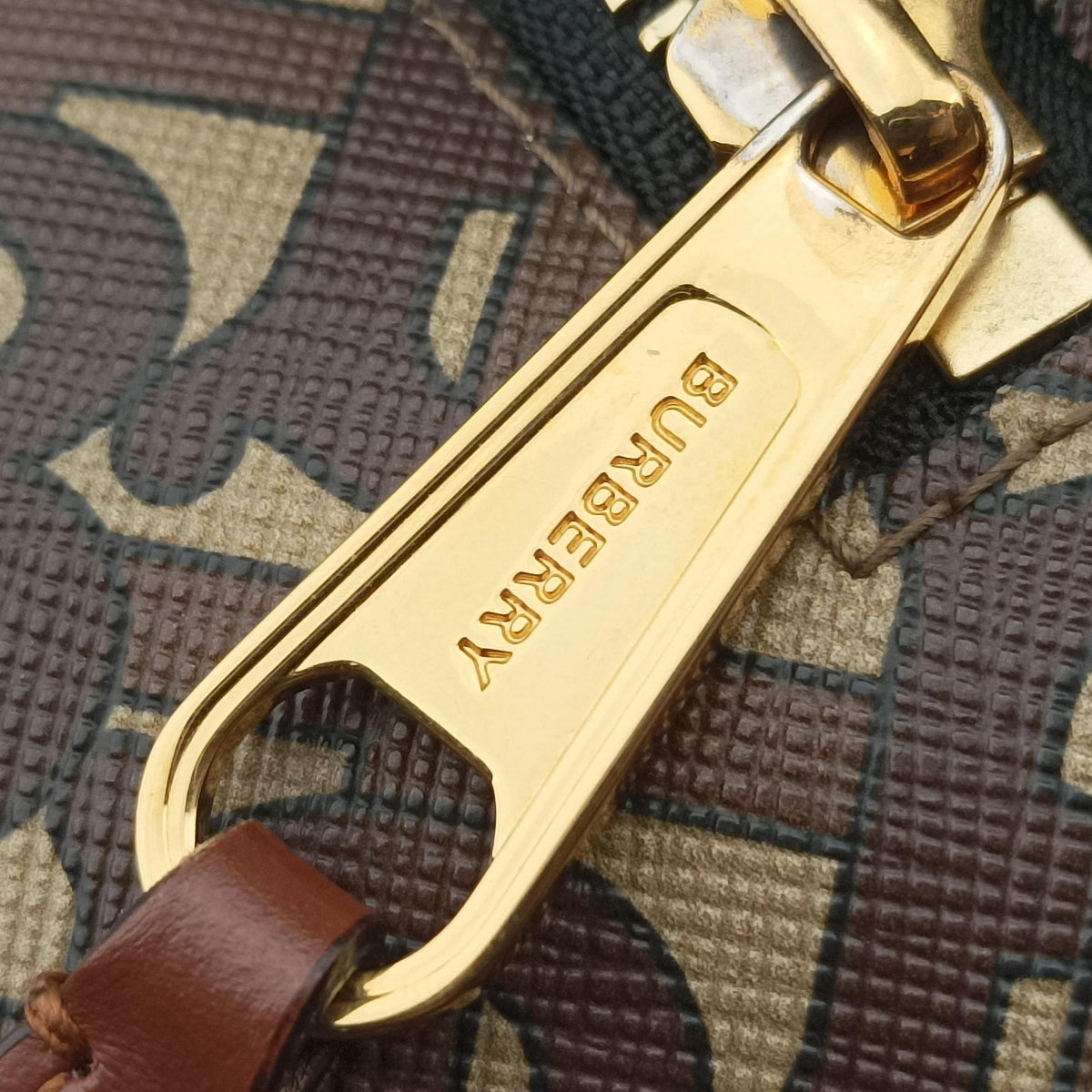 Monogram Stripe Brown×Multicolour PVC coated canvas x leather ITSAMSRL3335CAMモノグラムストライプ ブラウン×マルチカラー PVCコーティングキャンバス×レザー ITSAMSRL3335CAM