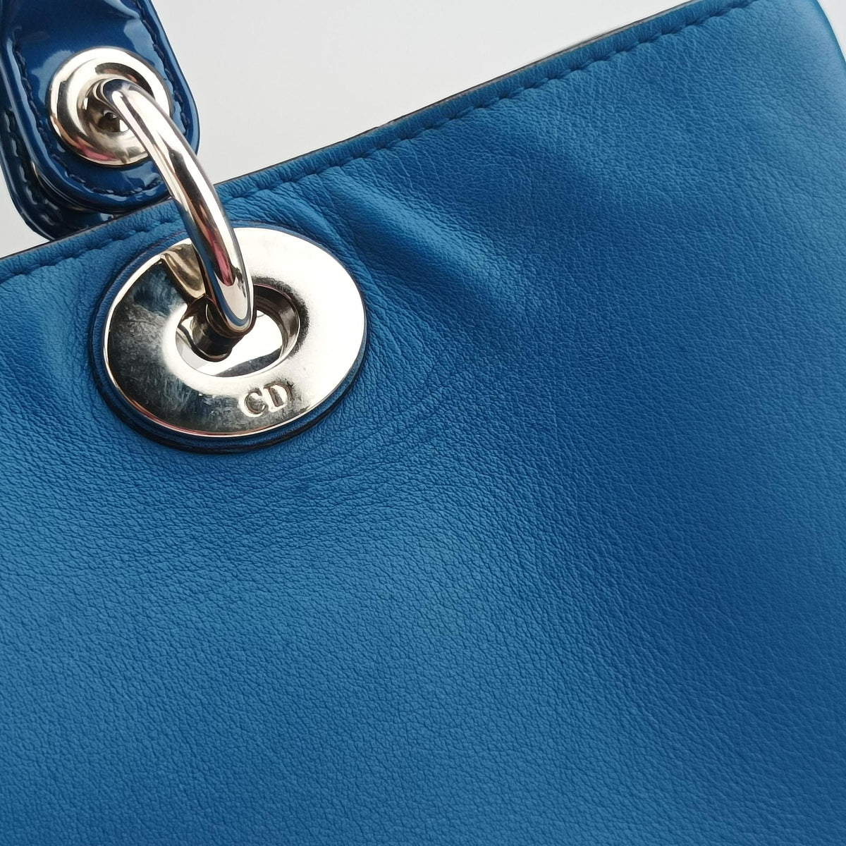 Diorissimo Blue Patent  x Leather 09-MA-1105ディオリッシモ ブルー エナメル x レザー 09-MA-1105