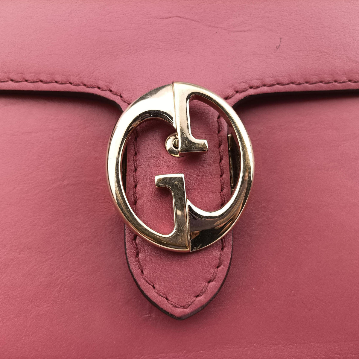 Interlocking 1973 Flap Pink Leather 277522 I010574779インターロッキング 1973 フラップ ピンク レザー 277522 I010574779