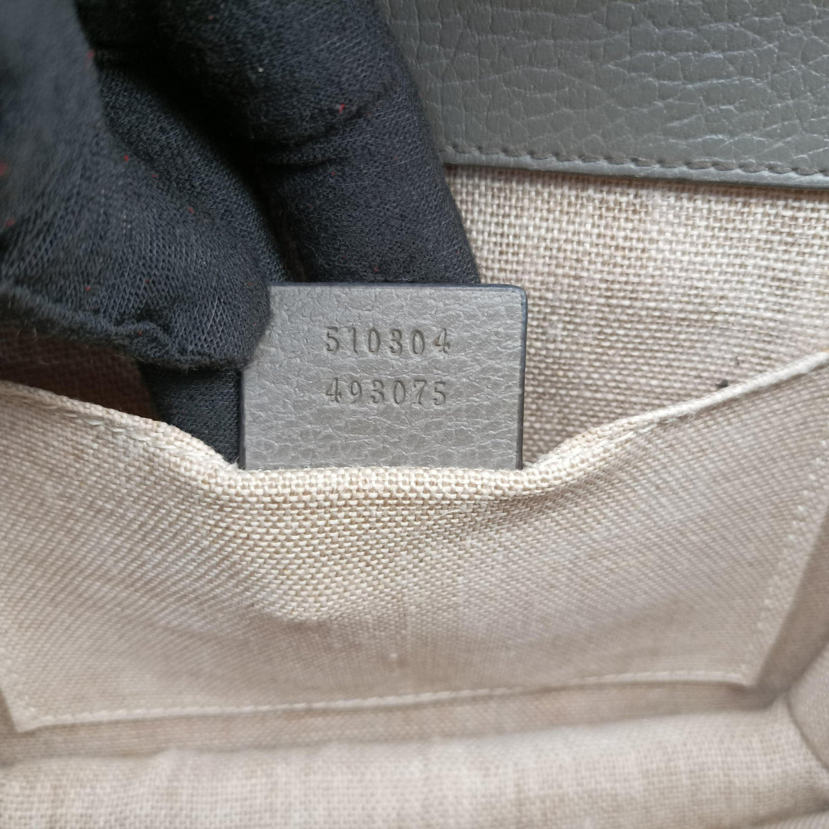 Interlocking G Grey Leather 510304 A029726000インターロッキングG グレー レザー 510304 A029726000